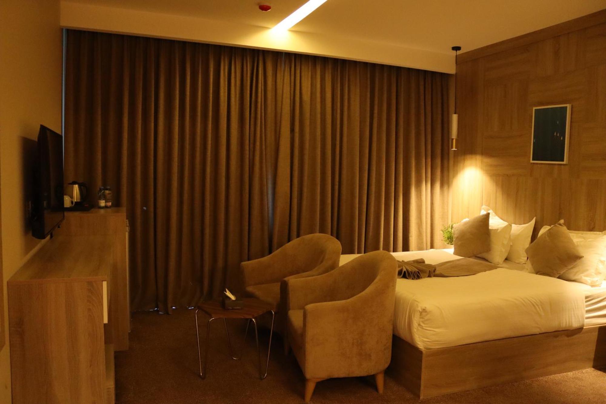 Twins Boutique Hotel Aqaba Exterior photo